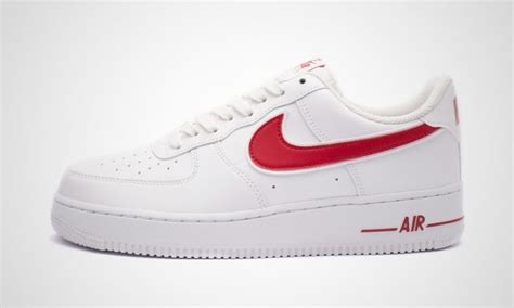 nike air force mit roten nike zeichen|Nike Air Force 1.